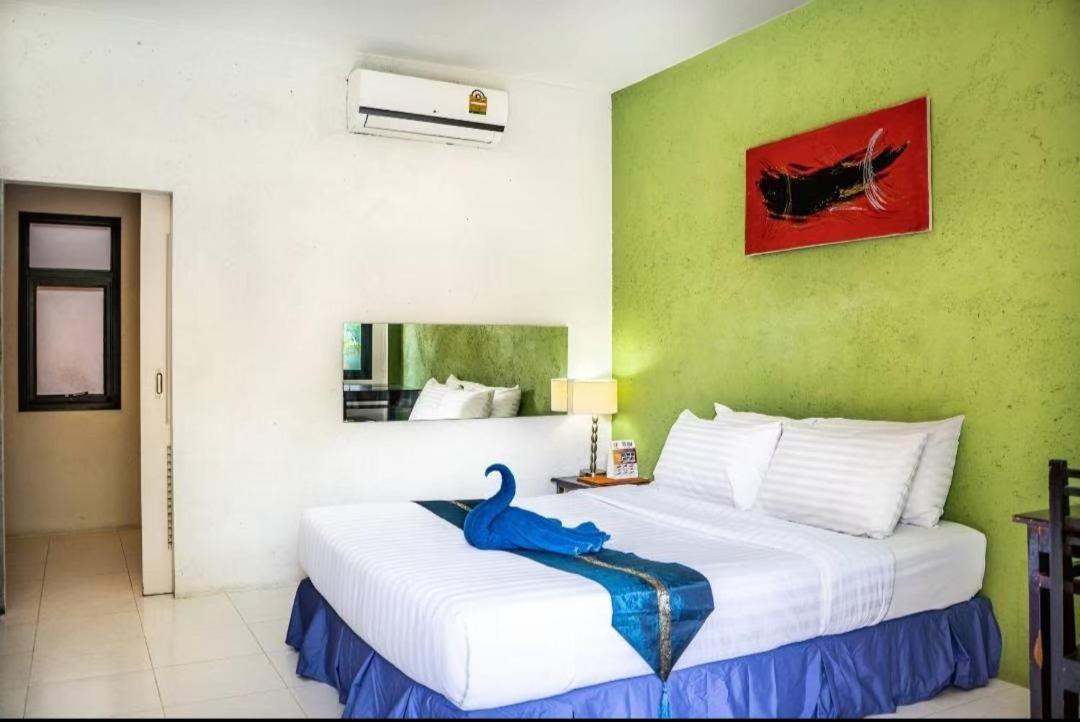 2 Home Chalong Buitenkant foto
