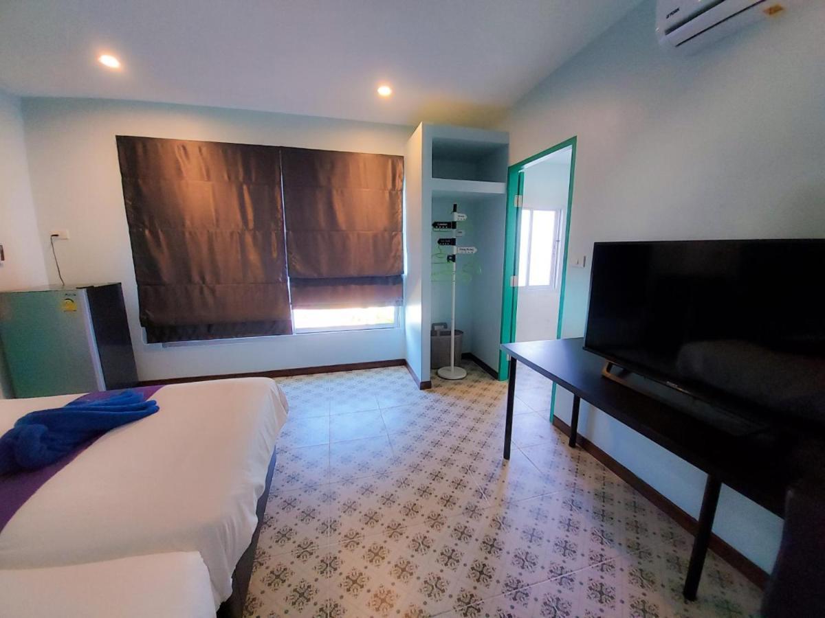 2 Home Chalong Buitenkant foto