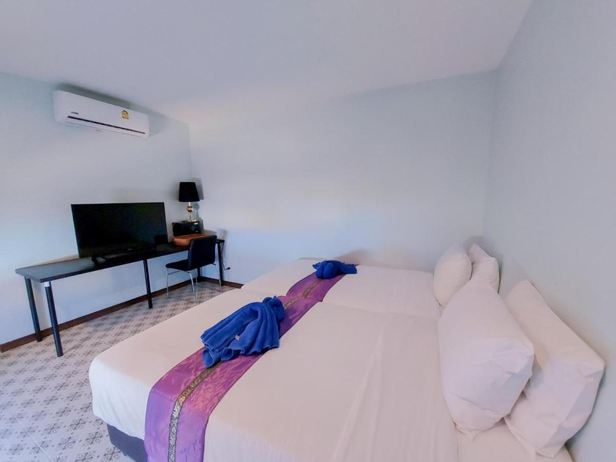 2 Home Chalong Buitenkant foto