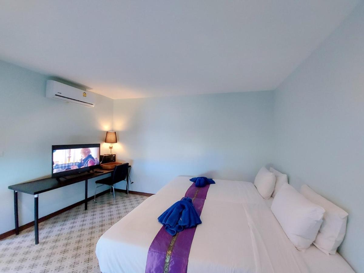 2 Home Chalong Buitenkant foto