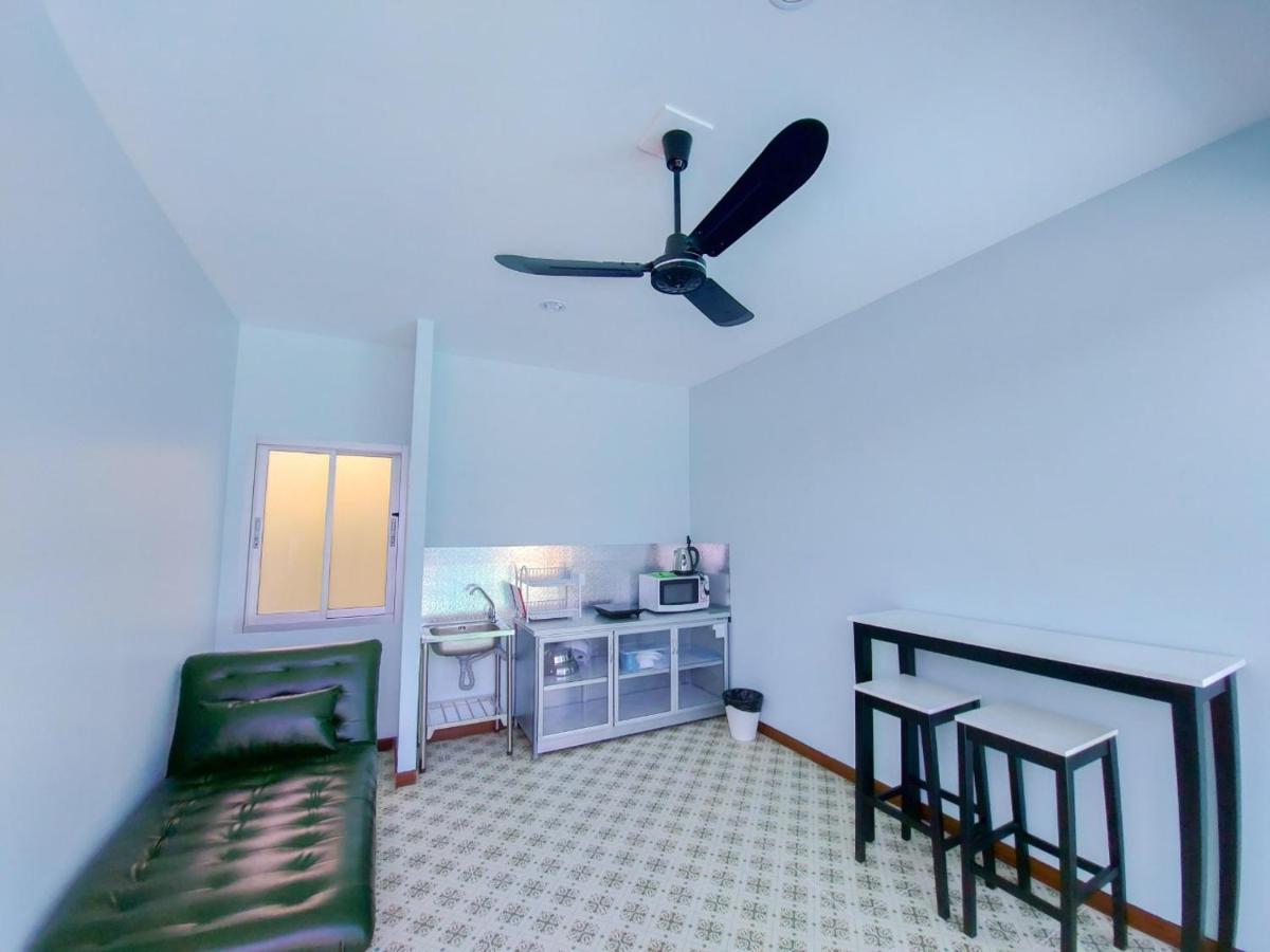 2 Home Chalong Buitenkant foto