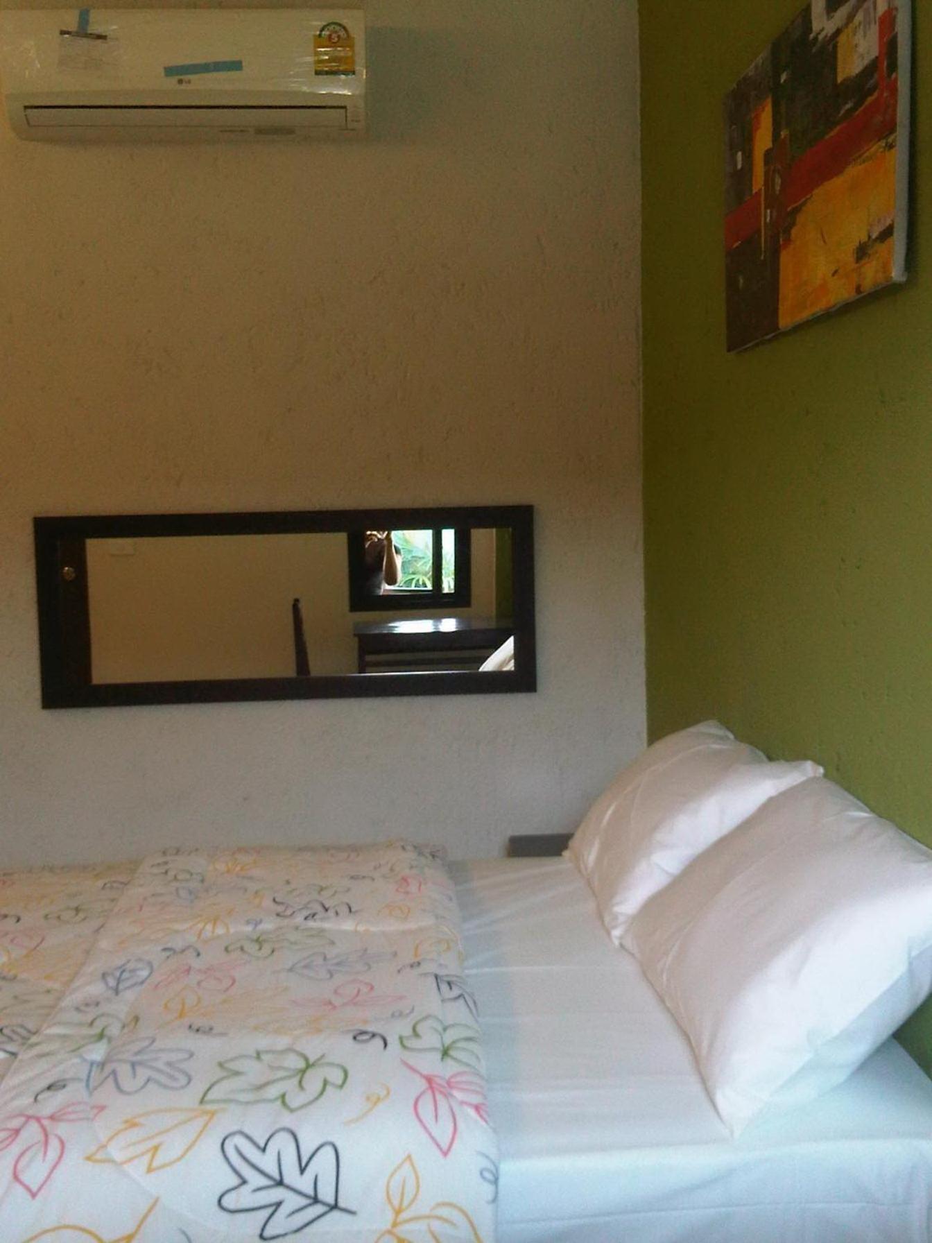 2 Home Chalong Buitenkant foto