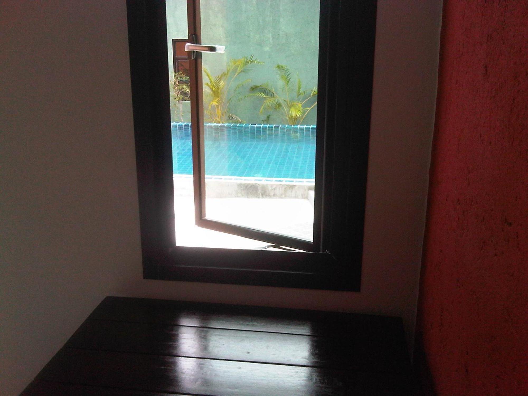 2 Home Chalong Buitenkant foto