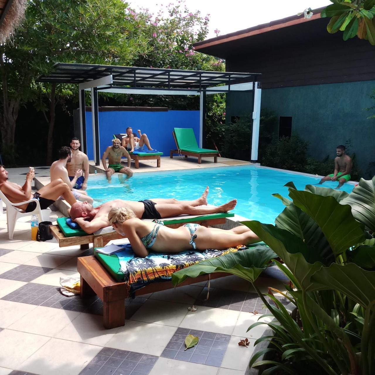 2 Home Chalong Buitenkant foto