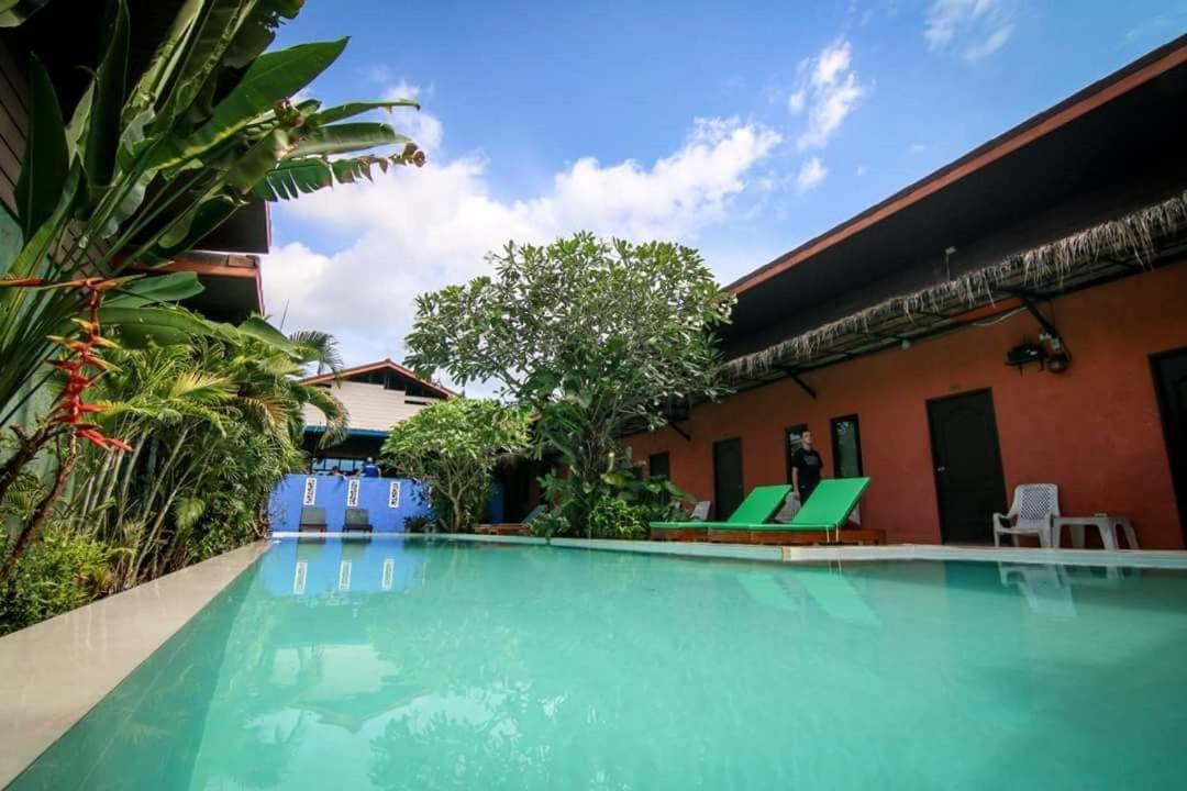2 Home Chalong Buitenkant foto