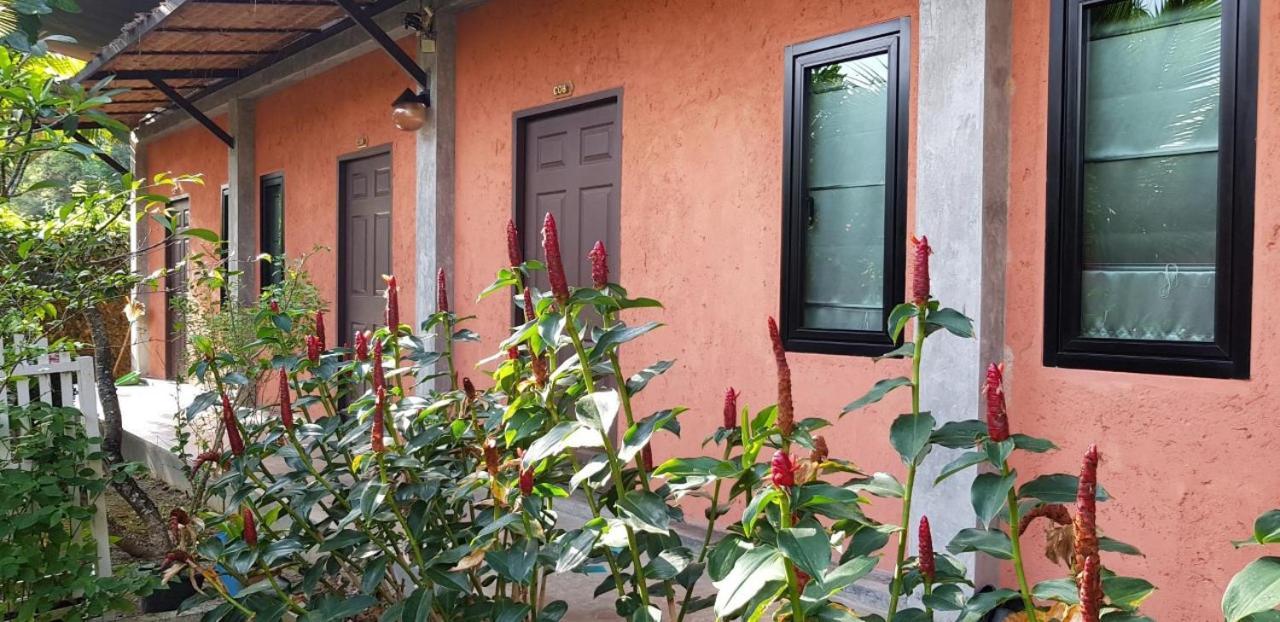 2 Home Chalong Buitenkant foto