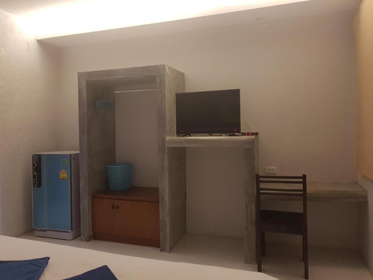 2 Home Chalong Buitenkant foto
