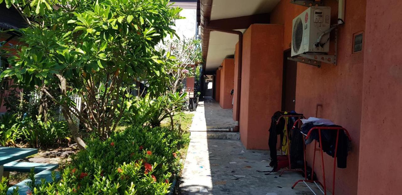 2 Home Chalong Buitenkant foto