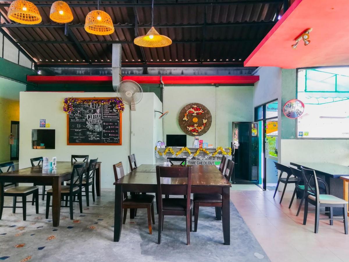 2 Home Chalong Buitenkant foto